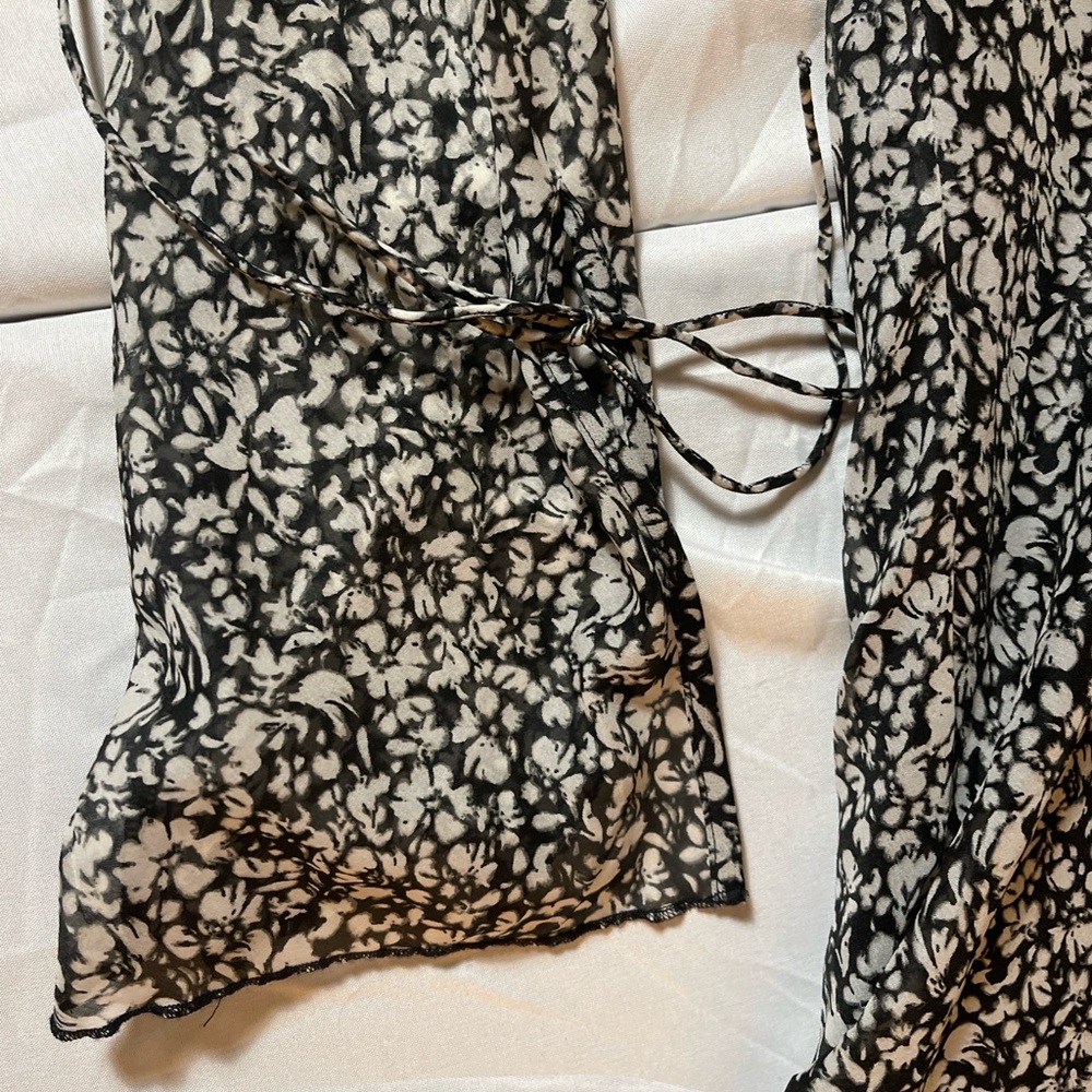 Abercrombie & Fitch Black Floral Long Sleeve Dress - Picture 7 of 9